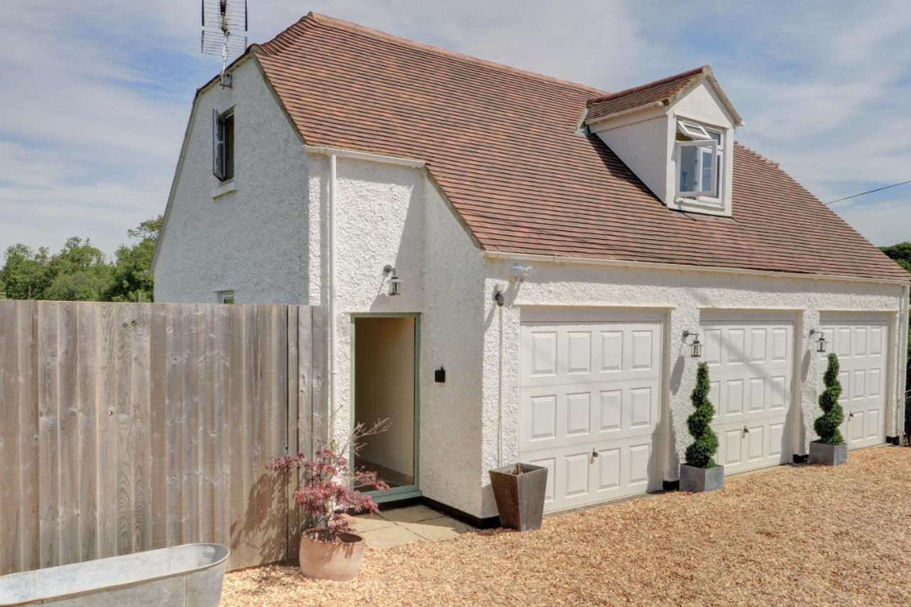 Villa The Little Paddock Malmesbury Esterno foto