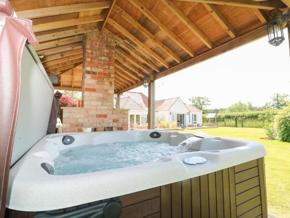 Villa The Little Paddock Malmesbury Esterno foto